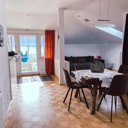 Apartment Karasek Mit Seeblick *