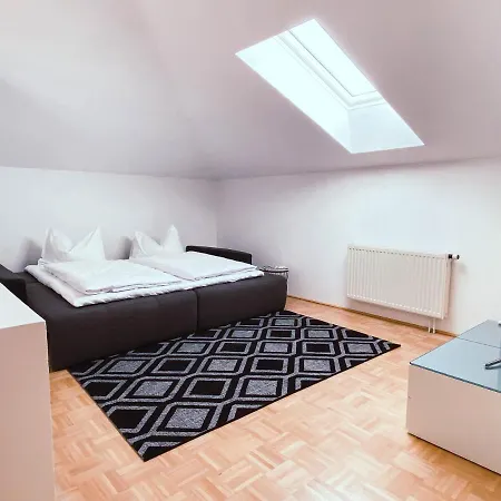 Karasek Mit Seeblick