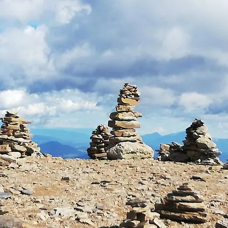 Karasek Mit Seeblick アパート