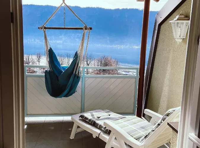 Karasek Mit Seeblick Sattendorf