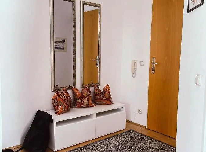 Karasek Mit Seeblick * Sattendorf